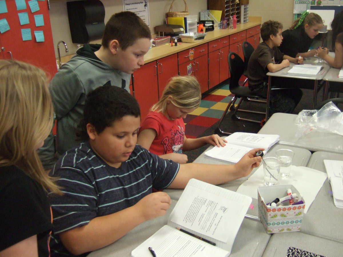 LudwigMiss's tweet photo. Exploring thermal energy in Science class! #LabGroups http://t.co/KMDOZ15COI