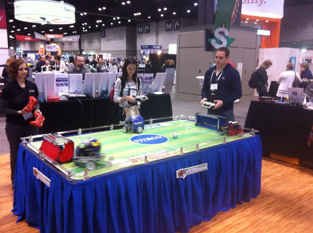 StaciGoodson1's tweet image. NSTA #roamingmrrobot