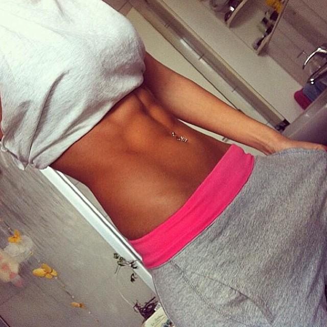 SixpacksDaily_'s tweet image. 💪💪💪 #workout #abs #ironabs #sixpacks #women #squat #fitnessmodel #fitspiration #fitspo #motivation #bodybuilding #cr…