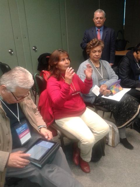 SOMECEmx's tweet photo. Ahora mesas de trabajo Simposio #Somece #TIC #Educación. Temas: Políticas, certificación, evaluación y alfabetización http://t.co/yIpBuu0CMK