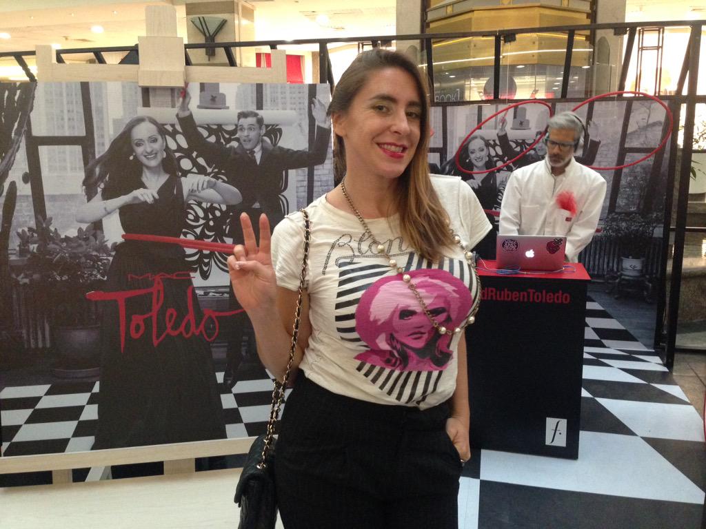 MadeMarchant's tweet photo. @patylopezm en #macisabelandrubentoledo #MACcosmetics 🎨💄 http://t.co/rUGZZS5heo