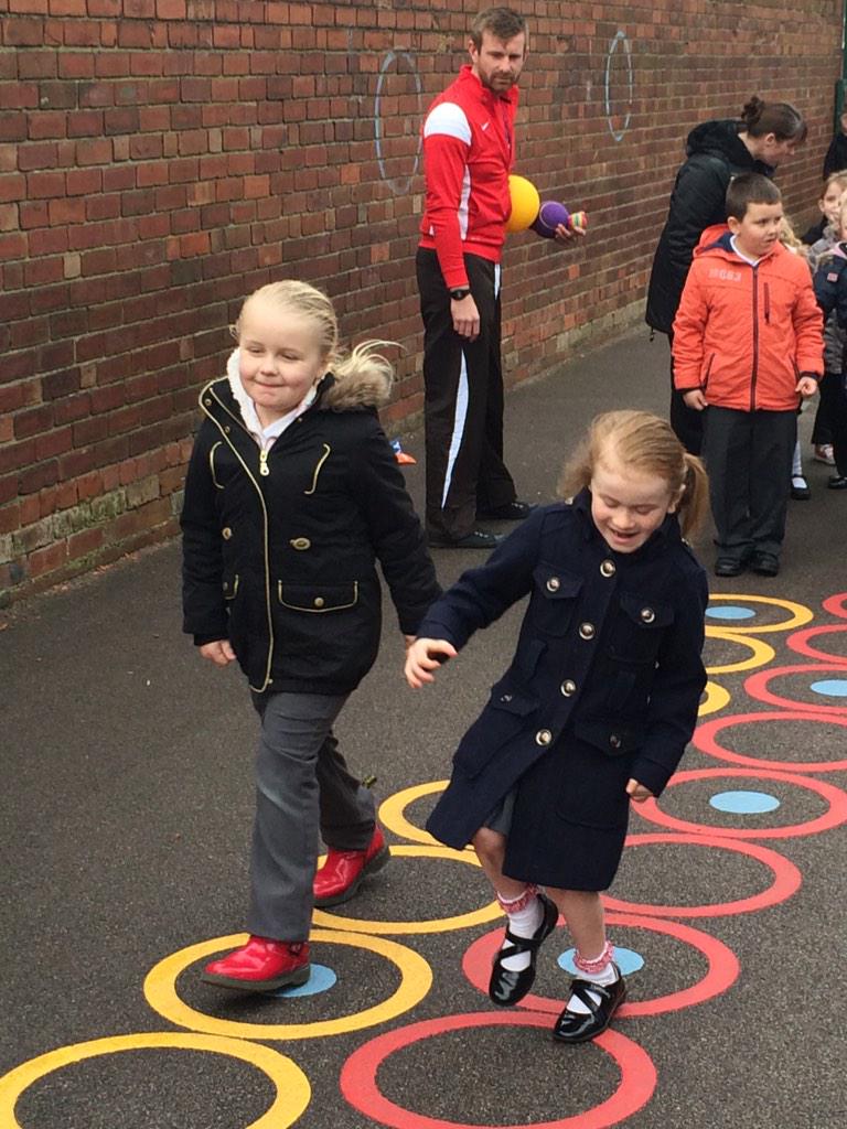 ESP PLAY 🛝 tweet media