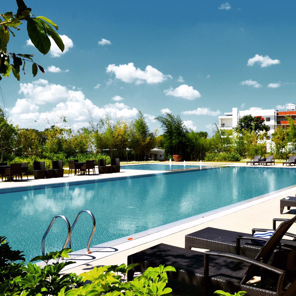 sephcham's tweet image. With @VaselinePH Water-Based Serum, I will #SeizeTheSummer by relaxing under the sun. #TeamExplorer 👌