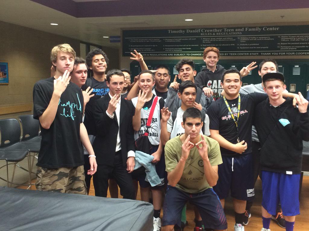 Tony_Blount32's tweet photo. Proud of my squad getting third place. Good season everyone and be ready to get 1st next year #hashslingingslashers http://t.co/Mg8dEt4gI2
