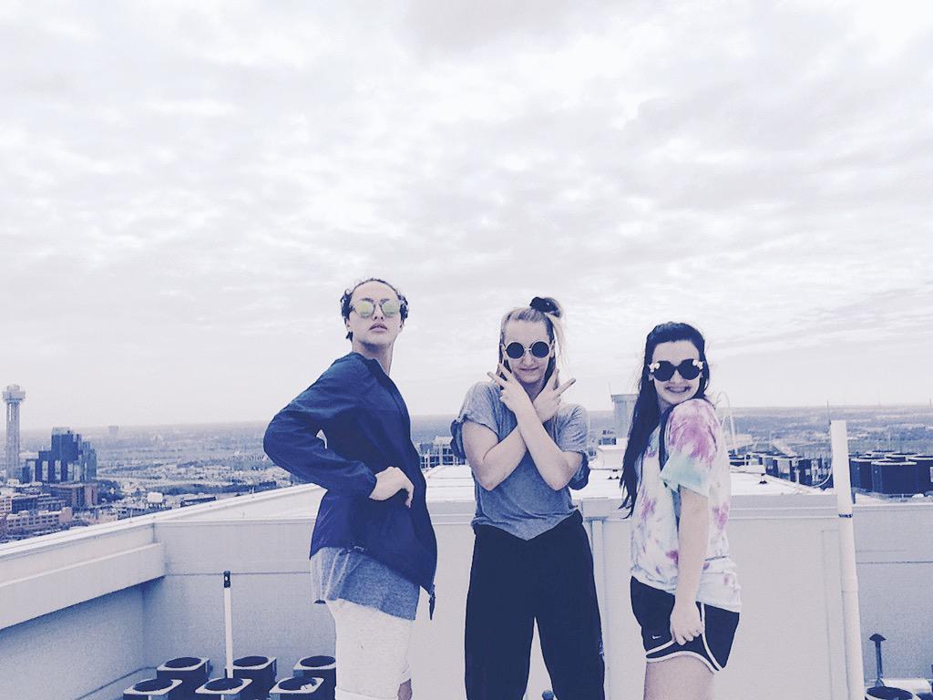 vstarddpac's tweet photo. some more 😊😉 #KD #bootywall http://t.co/ZsaNGUcK9d
