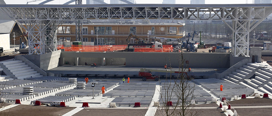 Expo2015Milano's tweet photo. Il Premier @matteorenzi questa mattina sarà in visita al cantiere #Expo2015 http://t.co/KdwdRNRZeo http://t.co/U3qTTP2axW