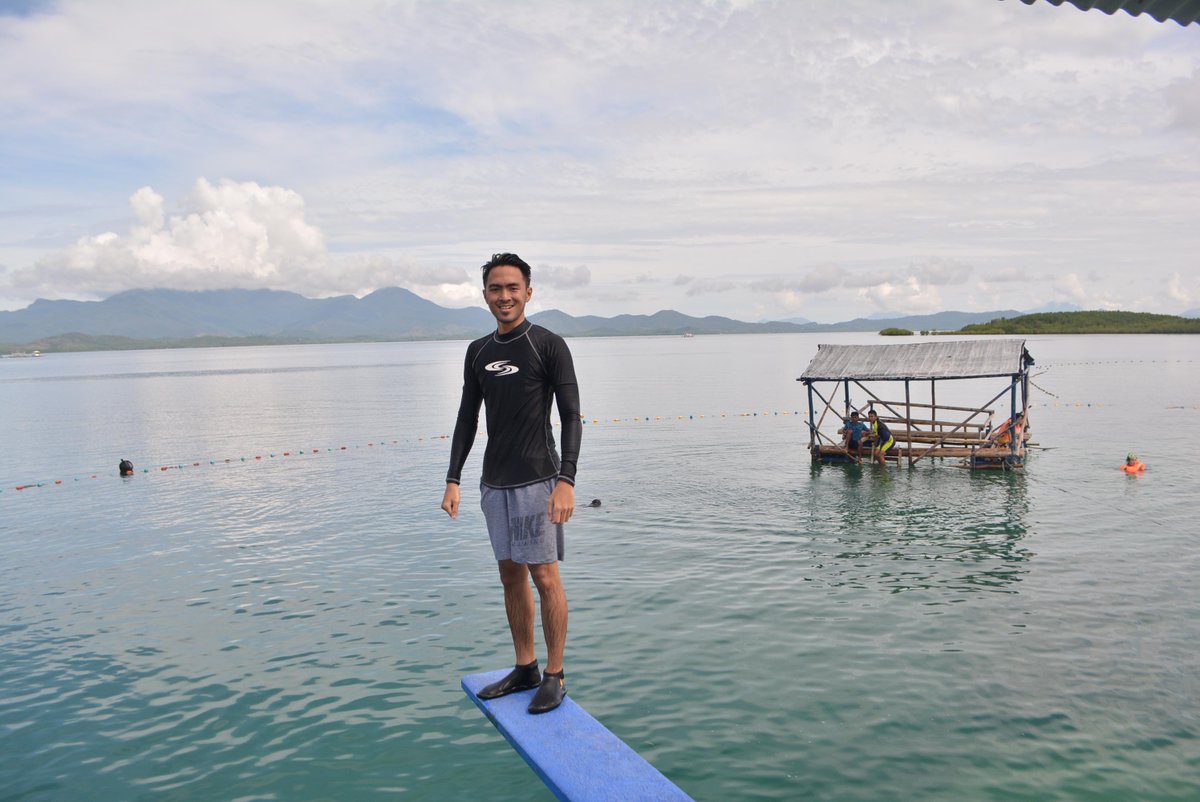 runner_geof's tweet image. With @VaselinePH water-based serum i #SeizeTheSummer by having the confidence to travel solo! #TeamExplorer