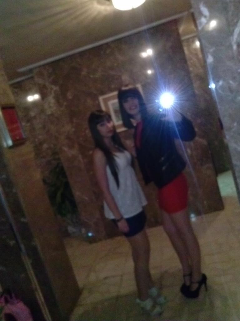 celiamr tweet picture