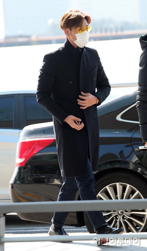 韓流ツイッター Bigbang Top Marc Jacobs イベントに出席するため香港へ 13日 仁川空港 Http T Co Onqqczvt3u Twitter