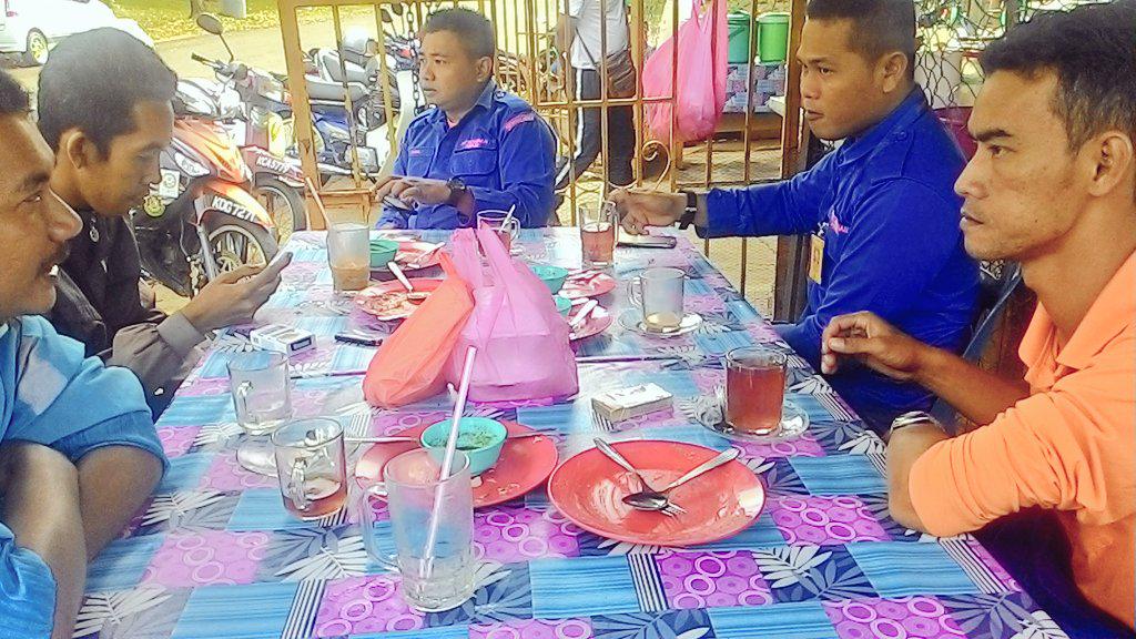 ARMkhai's tweet photo. Metting budak jahat senior. http://t.co/JcAhNDCvFg
