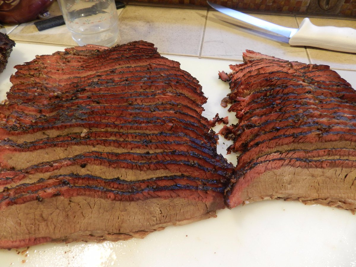 19jeff59's tweet photo. #ribs and #brisket practicing for #lunch http://t.co/fG6ytuyizY
