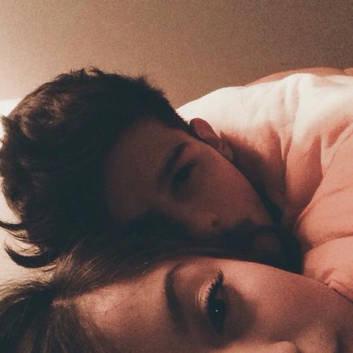 Ae galera, quem puder ajudar aê com os fav, e com rt, vou ser mó grato.