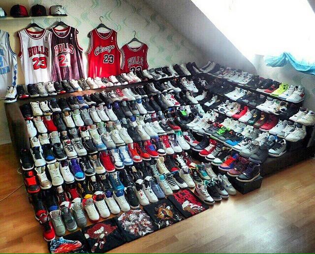 SneakerPics23's tweet photo. 😍 http://t.co/K3OgFOdBX3