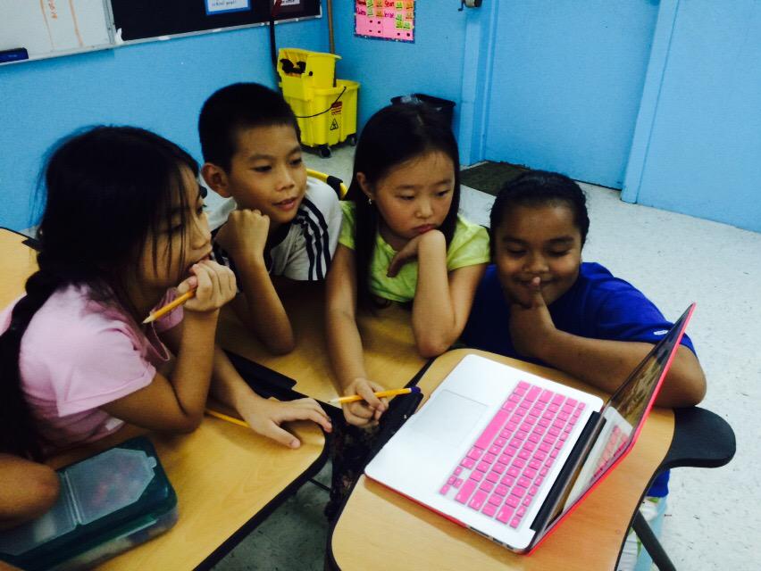 MsHollyAque's tweet photo. Students exploring videos on different parts of speech through @brainpop #DigitalLearningDay #psstech http://t.co/6sg7Uonecz