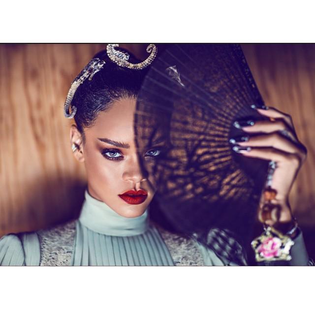 ReinaaRoyale's tweet image. @harpersbazaarcn April 2015 #COVERISSUE on stands now! by badgalriri