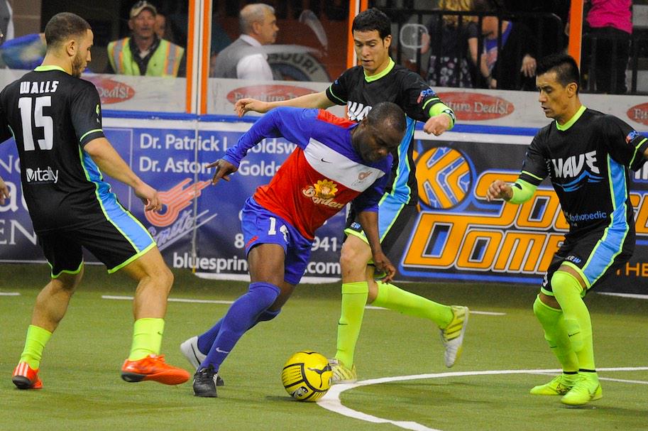 LosComets's tweet photo. FINAL: Los Comets derrotaron 8-2 a @MilwaukeeWave y se coronaron como campeones Divisionales. http://t.co/Mih0x27Prn