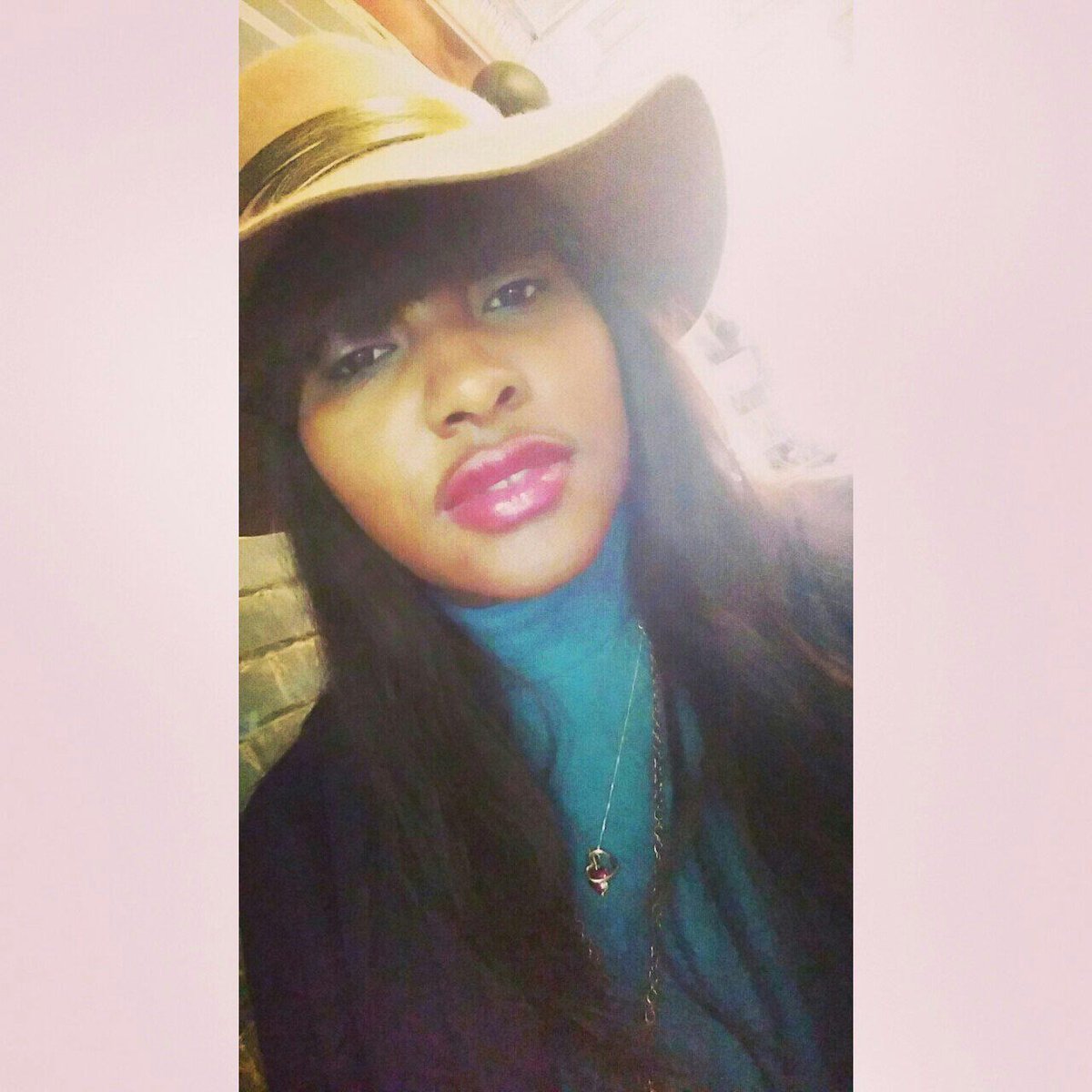 JOJO_THEREALIST's tweet photo. Follow me on IG same name ... 💋💋💋 http://t.co/JxRxlnBwyK