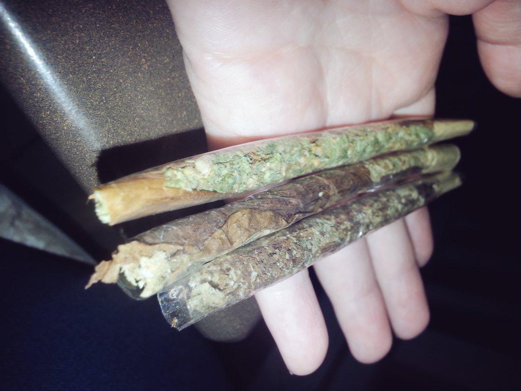 onlymarisel's tweet photo. #ClearPapers #Grabba http://t.co/E1hoLwEzOT
