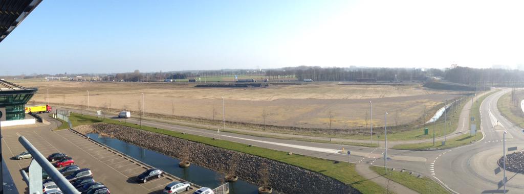 pvandersteen's tweet photo. Stemtip voor morgen? “@amgbeurskens: Leeyen gaat distributiecentrum bouwen @sittardgeleen! ... Weer 1000 banen! http://t.co/AUFoBGryOX”