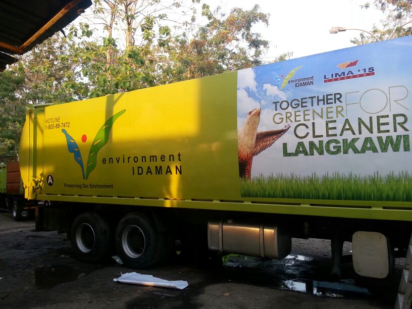 munirenvi's tweet photo. Ready for action #LIMA2015 http://t.co/ipsyorA7oj