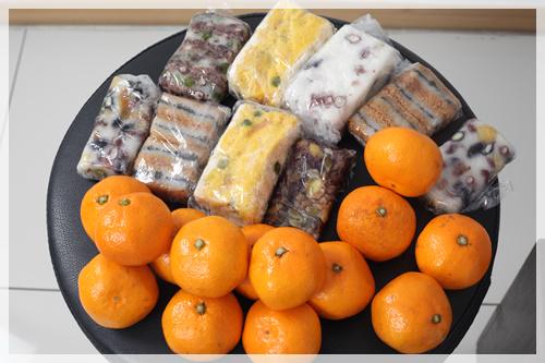 더라인에서 허벅지지방흡입, 종아리보톡스를 받으신 임OO이 꼼꼼하게 챙겨주신 더라인 선생님들께 감사하다며 맛있는 간식거리들을 선물해주셨어요~맛있게 잘먹겠습니다^^ #더라인성형외과 #감사선물 #선물 #감사합니다 ♥