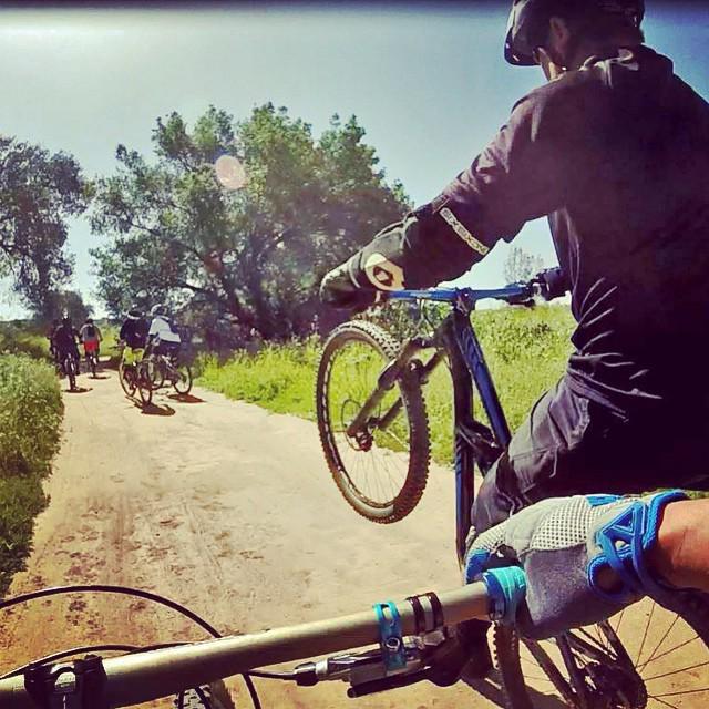 http://t.co/VkXoyyq90r #MTB_ActionShots Crew ride #dtmma at our local trail #santiagooaks #socal #weekendwarrior … http://t.co/kaSLXFhyK6
