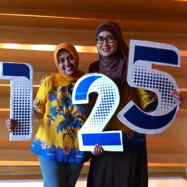 Raya_Sharin's tweet photo. Viva Allianz !! @AllianzId
#Allianz125years http://t.co/IgSrKDlQq3