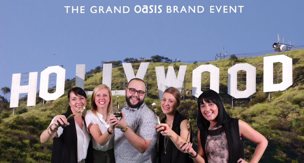 Oasis_Bullring's tweet photo. How amazing oasis bullring won store of the year at brand conference #LightsCameraOasis @OasisFashion http://t.co/d13EBr9BWH