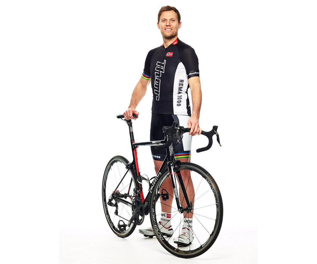 Nytt lag og ny drakt for <a href="/ThorHushovd/">Thor Hushovd</a> reitangruppen.no/nyhetsrom/thor… #sykkelglede <a href="/2sykkel/">TV 2 Sporten sykkel</a> @REMA1000 #UnoXsykkelentusiast