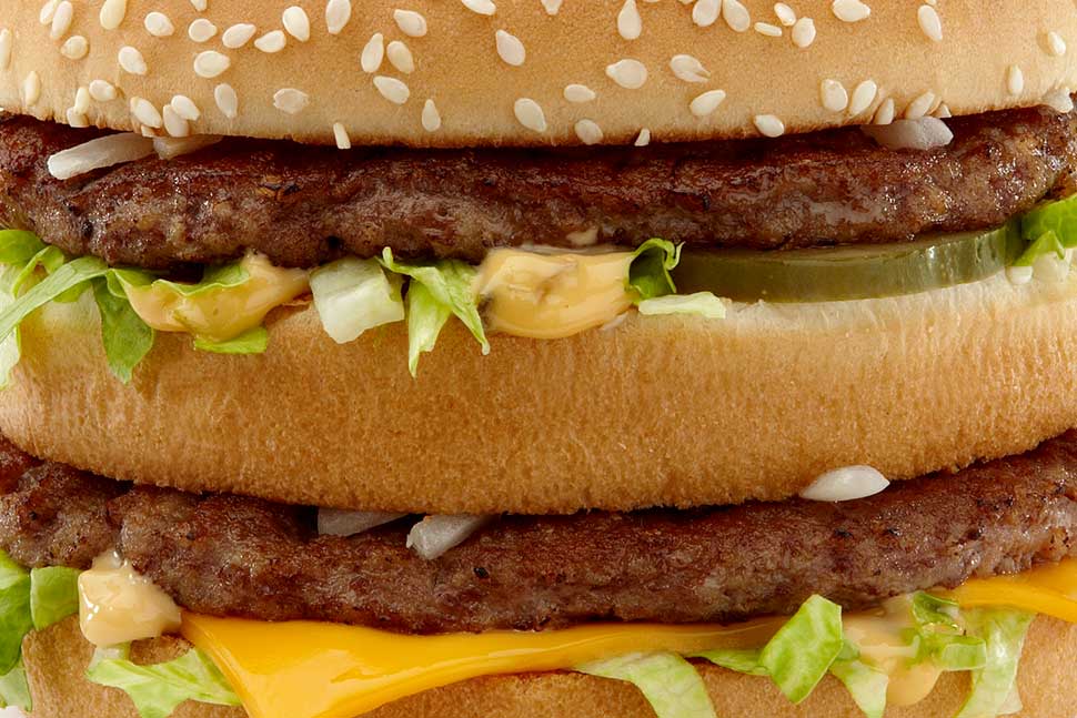 daneloevering's tweet photo. No-Logo-Hamburgah laat zich overal snacken.
http://t.co/qwmxxSinO4
#McDonalds #BigMacSelfie http://t.co/6NDS0dkfIJ