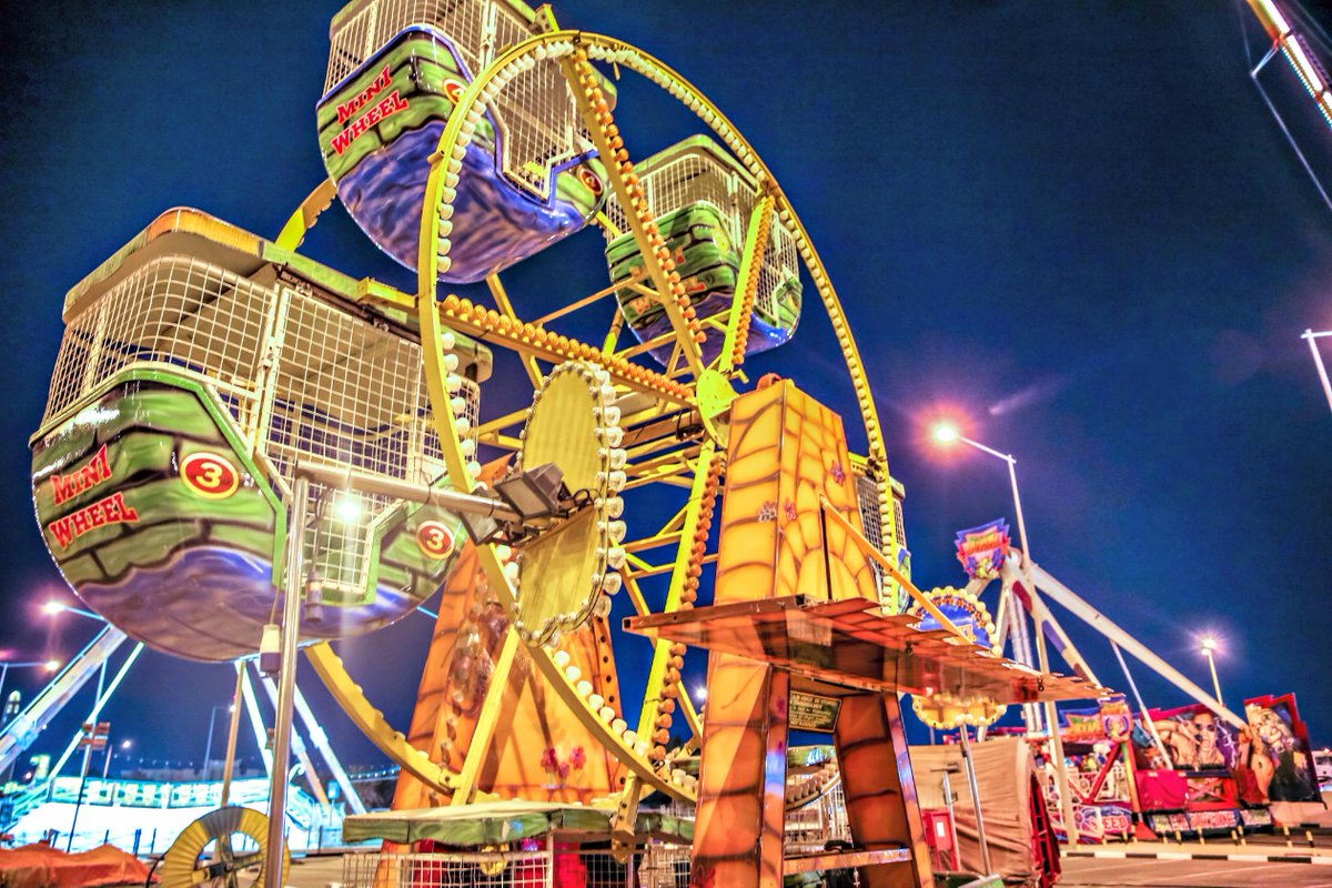 "@dohanews: PHOTOS: Amusement park rides head to Qatar en masse ahead ...