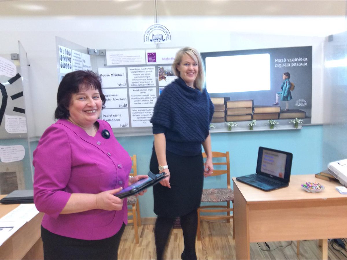 Šodien forumā #radi2015 RAĢ stendā 'Mazā skolnieka digitālā pasaule' stāstām un rādām. Ir interese!