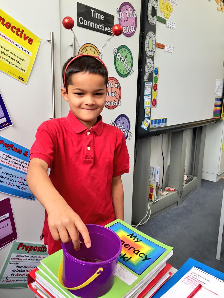 OATBridge1's tweet image. The cash is rolling in already!!!! #rednoseday #charity #positivecontribution #tbap