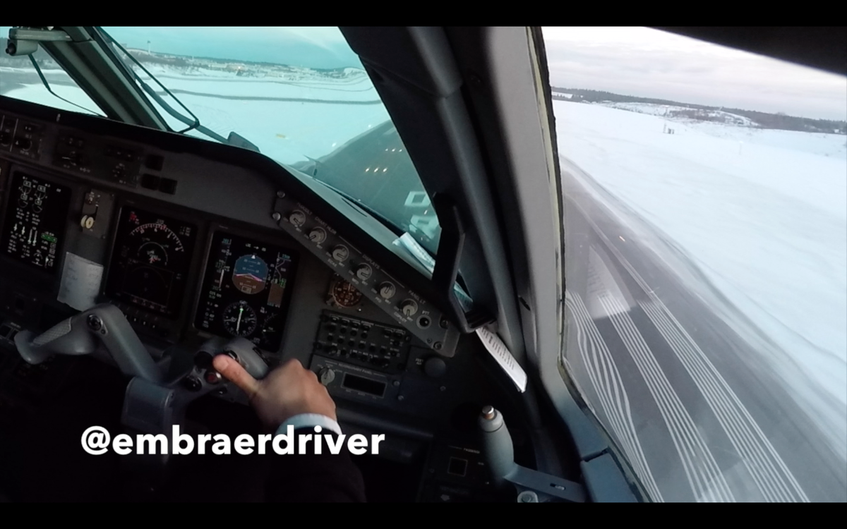 EmbraerDriver's tweet photo. Approach into Arlanda #avgeek #embraer #erj145 #cockpitphotos #pilot #airlines #aviation http://t.co/H2wCNFC7mL