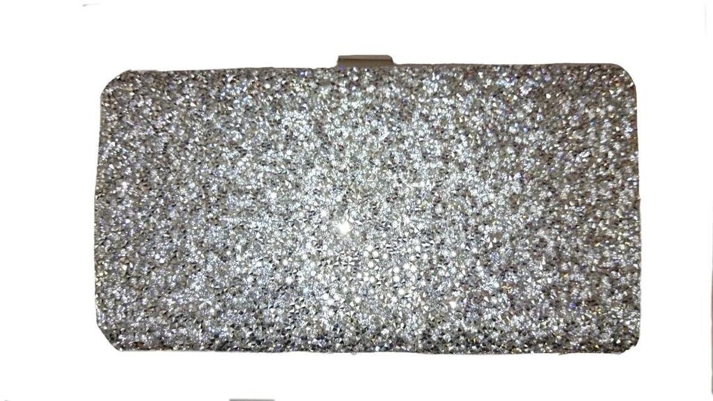 MaceyandGrace's tweet photo. Love sparkle? Our crystal encrusted box clutch is the perfect accessory to your night out! £20 #clutch #bag http://t.co/njOhxNDH9w