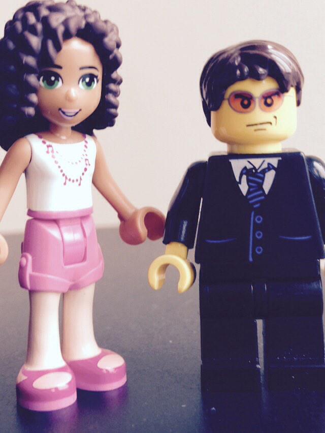 legopalliateurs's tweet image. Med student Jo unhappy to have missed @AAHPM in Philly. Red eyed Prof E tries to explain travel budget rules. #hpm15