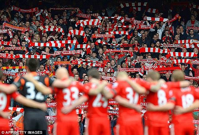 TheRedsInfo's tweet photo. Thanks #Liverpool. This is BIG support for our team! Win,lose draw we always together. Great! YOU'LL NEVER WALK ALONE http://t.co/Fxpk8UScDy