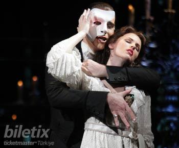 whimsycal's tweet photo. @EmilieLynn @JonathanRox @Ant_Downing Possibly spasming at all these unseen #phantominmanila photos surfacing http://t.co/h2jXuE1tpy