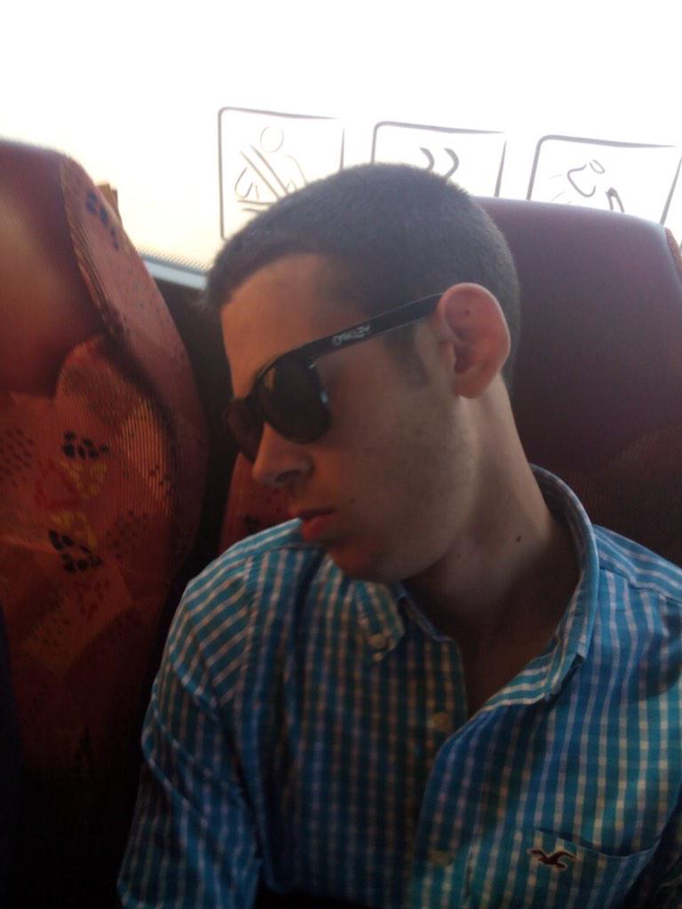 CFANVR's tweet photo. Añover - Carrascosa 11:00h. Tarancón, con los juveniles enchufados para la disputa del partido.. http://t.co/6EEY24WtZo