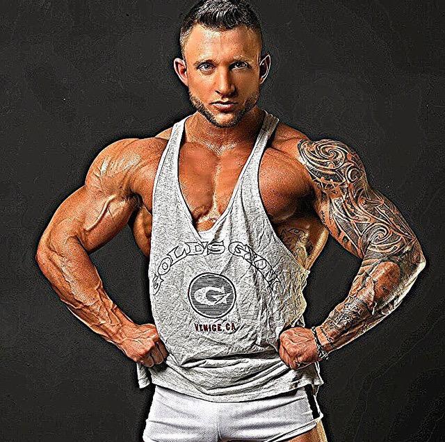 aestheticelite1's tweet photo. #AestheticEliteUK athlete @JasonMckenzie12 at a photoshoot! 📷 Bringing some classic aesthetics to the table! 💪 http://t.co/beDYV0HIvj