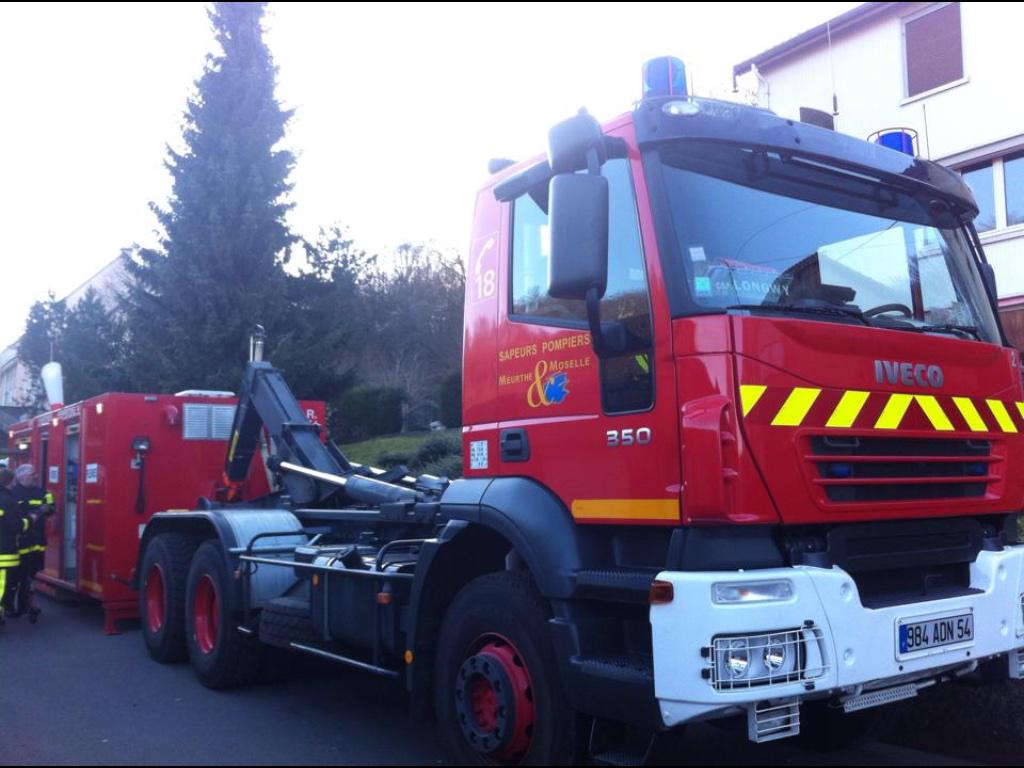 fdny54401's tweet photo. Manoeuvre à Thill 💘 http://t.co/tUHURC0shn