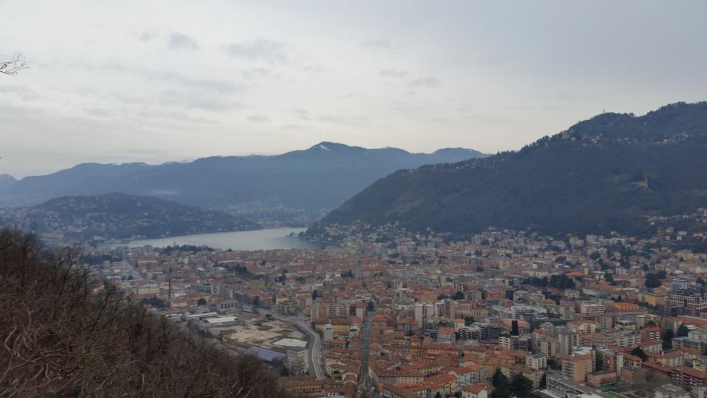 maurosironi77's tweet image. Vista dal #baradello #comolake