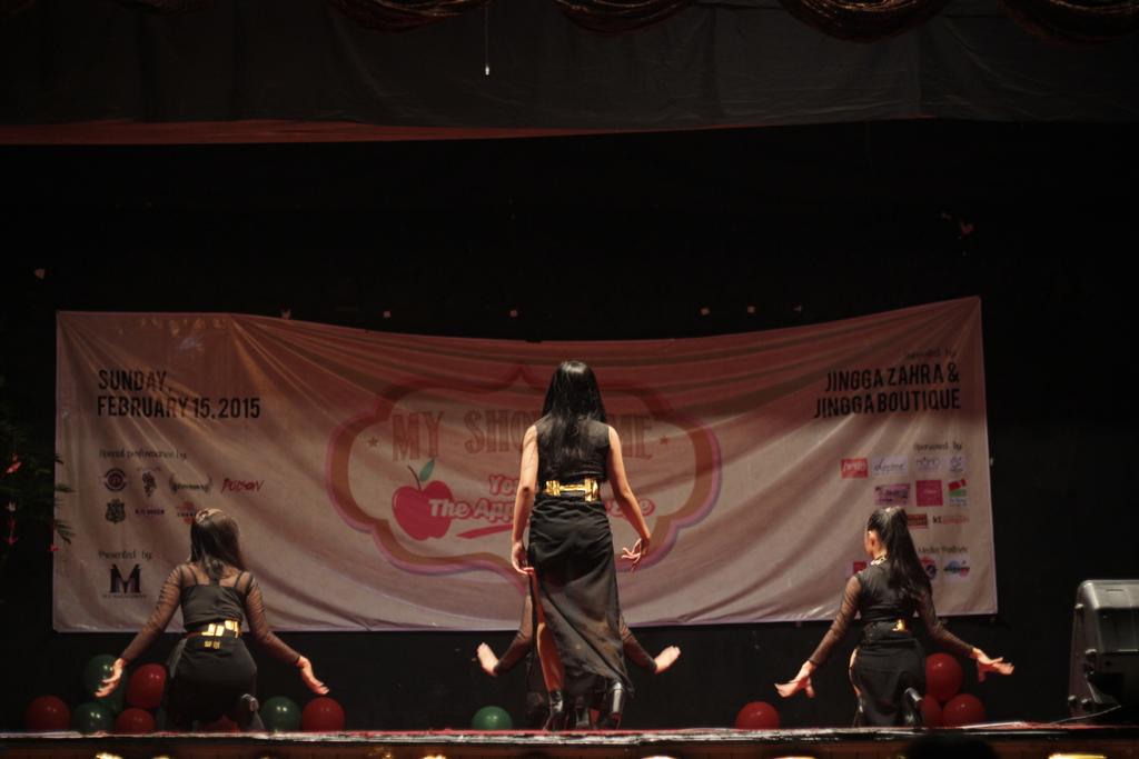 EuvoDays's tweet photo. #pictspam #euvodays #MYSHOWTIME  #Latepost 15.02.15 http://t.co/aq1JznUtlY