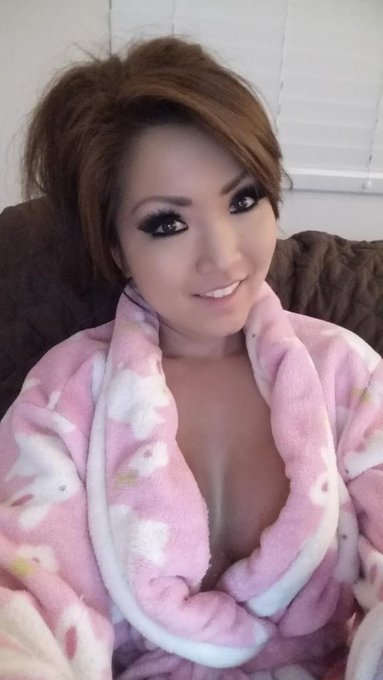 Thank you for everyone who came out to @ADULTCON. Time to relax after a long day. http://t.co/VcAdP8<a class="tags" target="_blank" title="On Twitter" href="/?out=eyJ0eXAiOiJKV1QiLCJhbGciOiJIUzUxMiJ9.eyJpYXQiOjE3MjE4MzQ4ODMsImlzcyI6InR3cG9ybnN0YXJzLmNvbSIsIm5iZiI6MTcyMTgzNDg4MywiZXhwIjoxNzUzMzcwODgzLCJyZWRpcmVjdF91cmwiOiJodHRwczovL3R3aXR0ZXIuY29tL0FEVUxUQ09OIn0.6I1wIF_5-SVXZGPu_pV2Hm-VG8pANvDGjmMhOTRbCoN1Nk-W0_mZC6F4JDdX4QOjbX7rVFwJomoGgS5PiEEEMQ">@ADULTCON</a><a href="/tag/bunny"class="tags"><span>#bunny</span></a><a href="/tag/tiakai"class="tags"><span>#tiakai</span></a>
