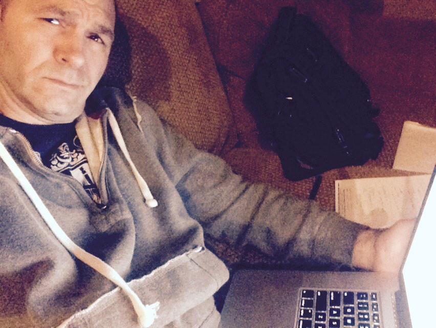 danbucci's tweet image. Mean muggin the 4am work session #24hrhustle #hustlin