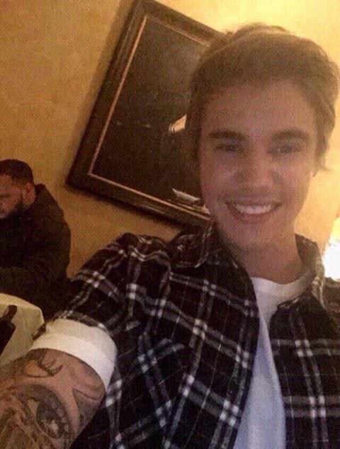 Carlxpierrex101's tweet image. Happy 21st @justinbieber😍🎉🎉🎉