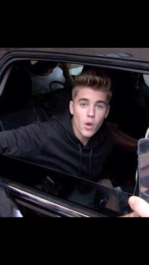 Carlxpierrex101's tweet image. Happy 21st @justinbieber😍🎉🎉🎉