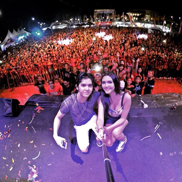 RapperChiBii's tweet image. Cielahh ada muka admin disituuu🎉🎉