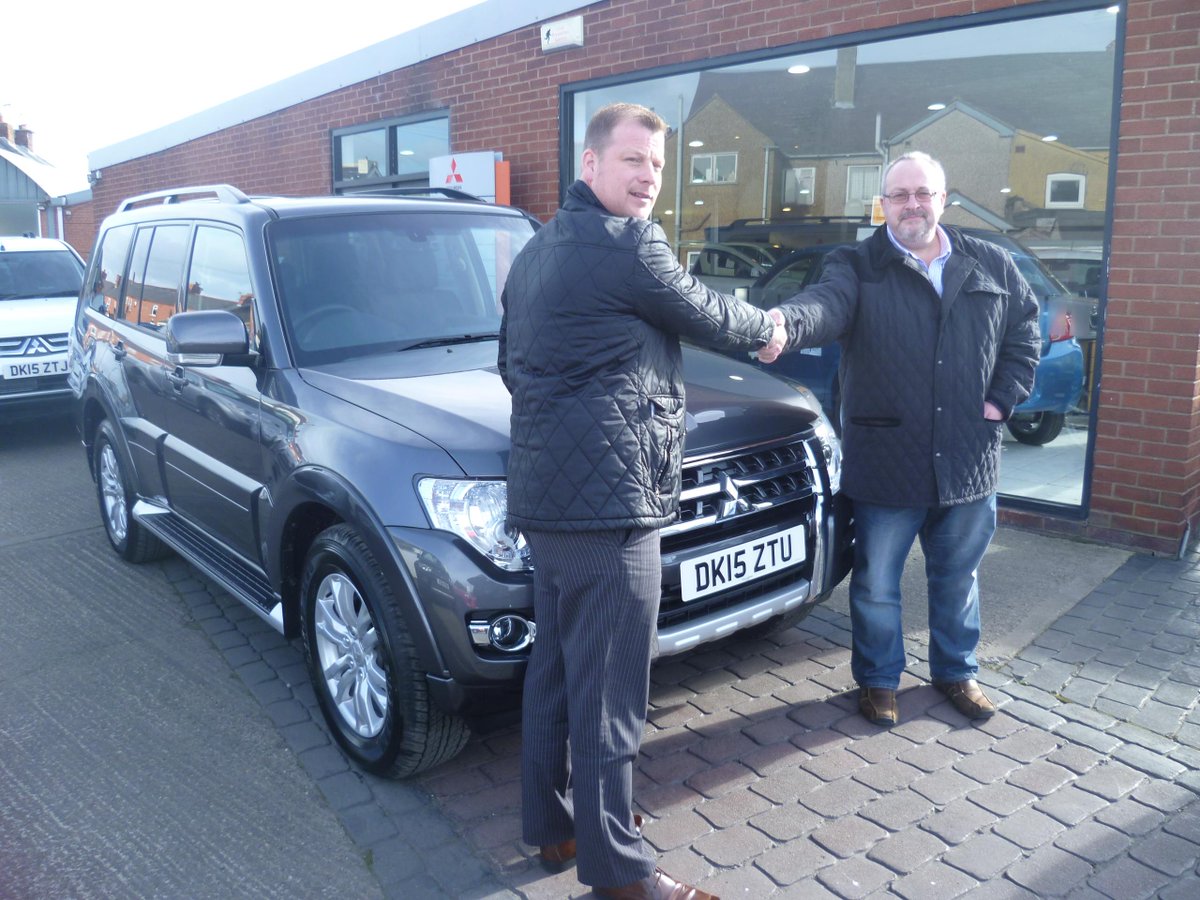 gallagherscars's tweet photo. Our first 15 Reg has left the building! its another #Mitsubishi Shogun now with a 5 Year Warranty. Nice one Scott! http://t.co/gFFzUTBR9y