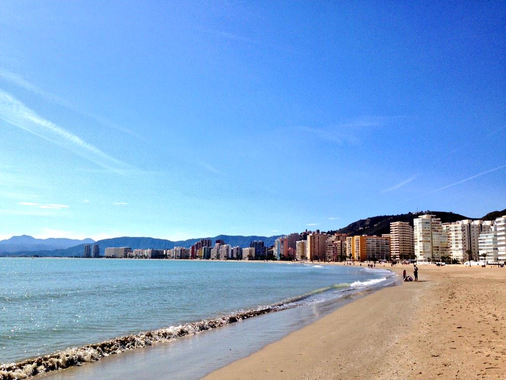 MeteoCullera's tweet photo. #Cullera Precioso este #1DeMarzo en nuestra playa con 20ºC, esto es un lujo!! http://t.co/MIBzRg3I6t